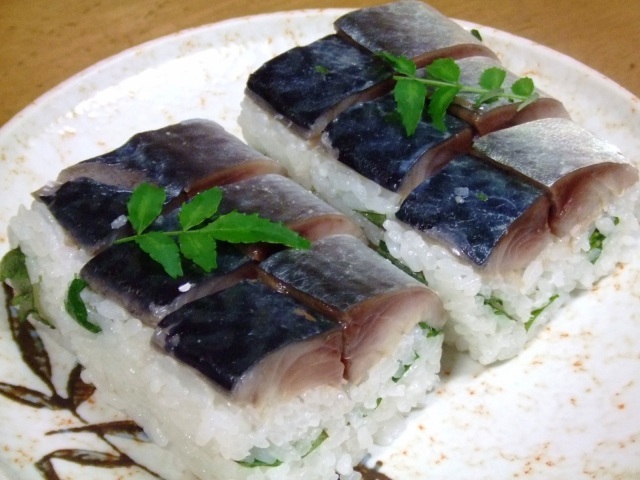 サバ（鯖）の棒寿司