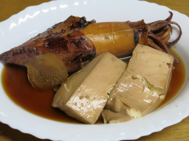 ヤリイカと豆腐の煮物